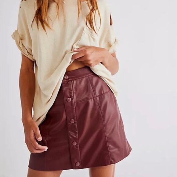 Free People Maisie Vegan Mini Skirt Brown Faux Leather Button Skirt Size 12 - Picture 1 of 11